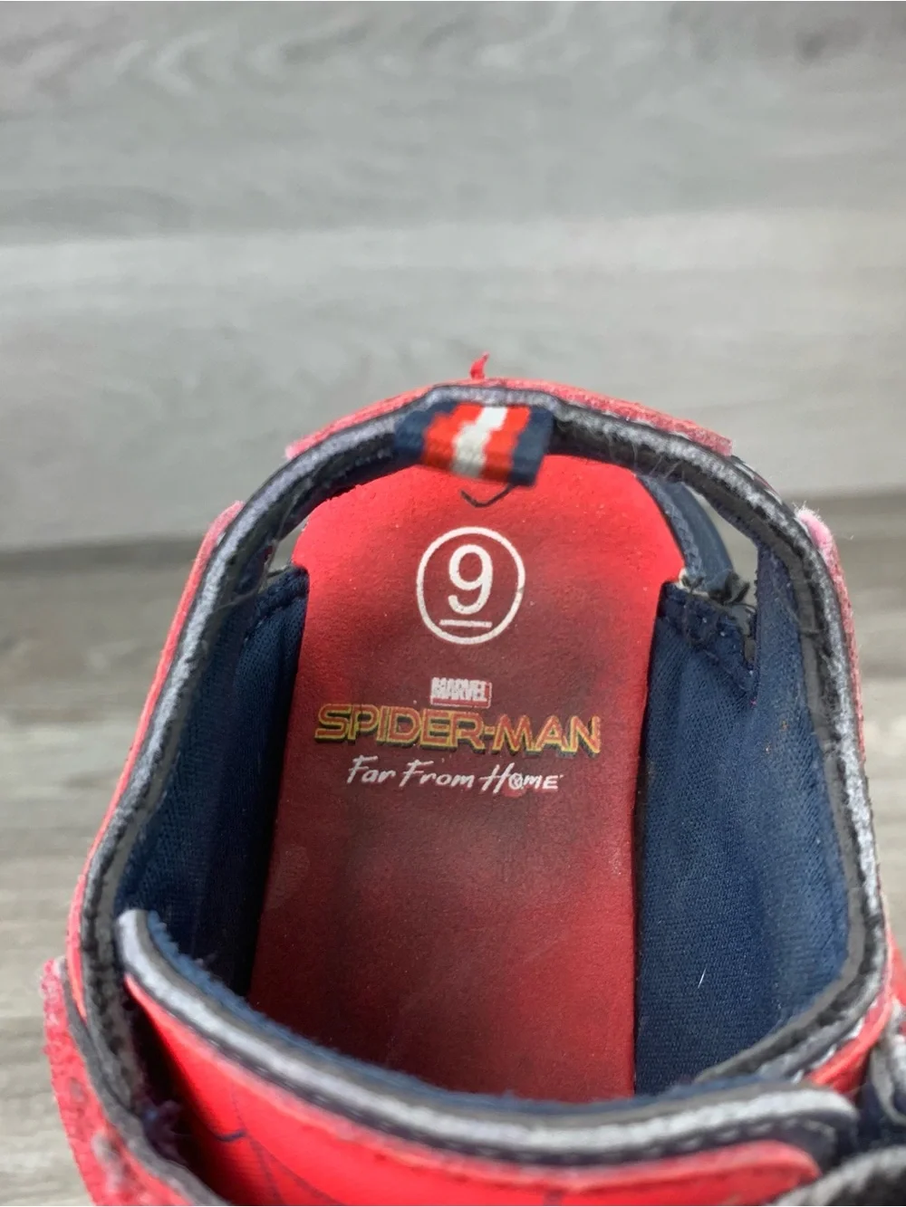 Light Up Marvel Spider-Man Boys 9 Toddler Closed Toe Sandals Red Blue